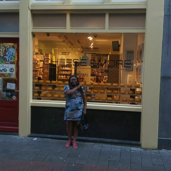 Meet your Posher,Toun.Hello I am your Posh Ambassador II @tounsapparel on Insta. - Picture 2 of 5